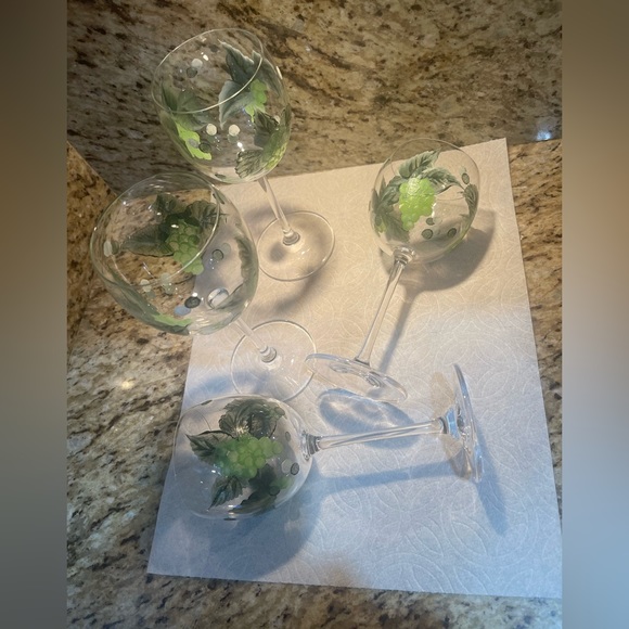 F & D Vintage Goblet Wine Glasses Set of 4 7 5/8” T including Long Stem - Picture 3 of 4